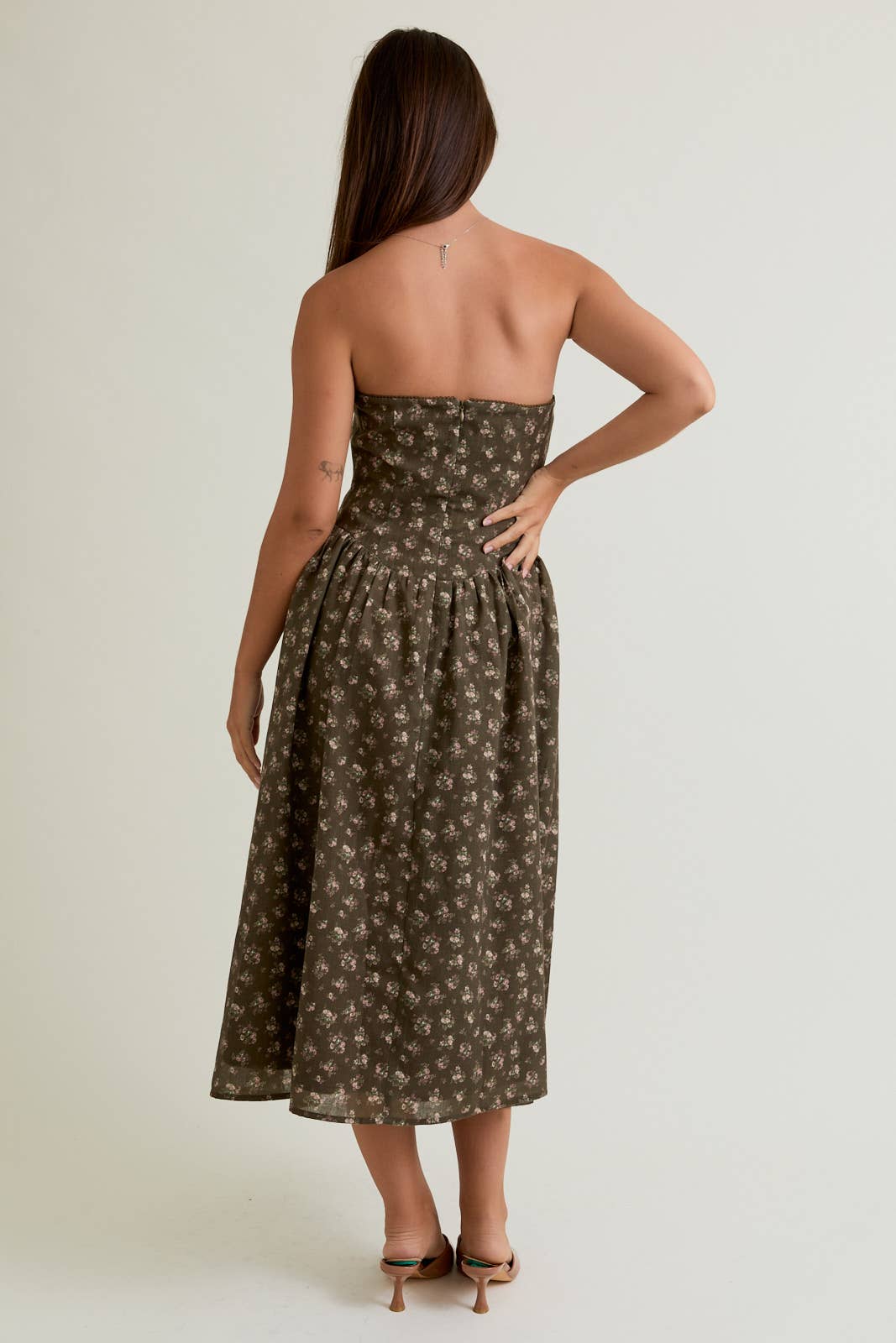 STRAPLESS DROPPED WAISTED LACE TRIM DETAIL MIDI DRESS