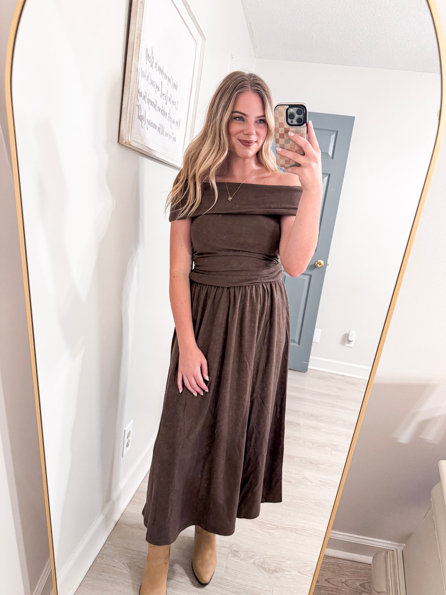 OFF SHOULDER LOW WAIST KNIT MIDI DRESS