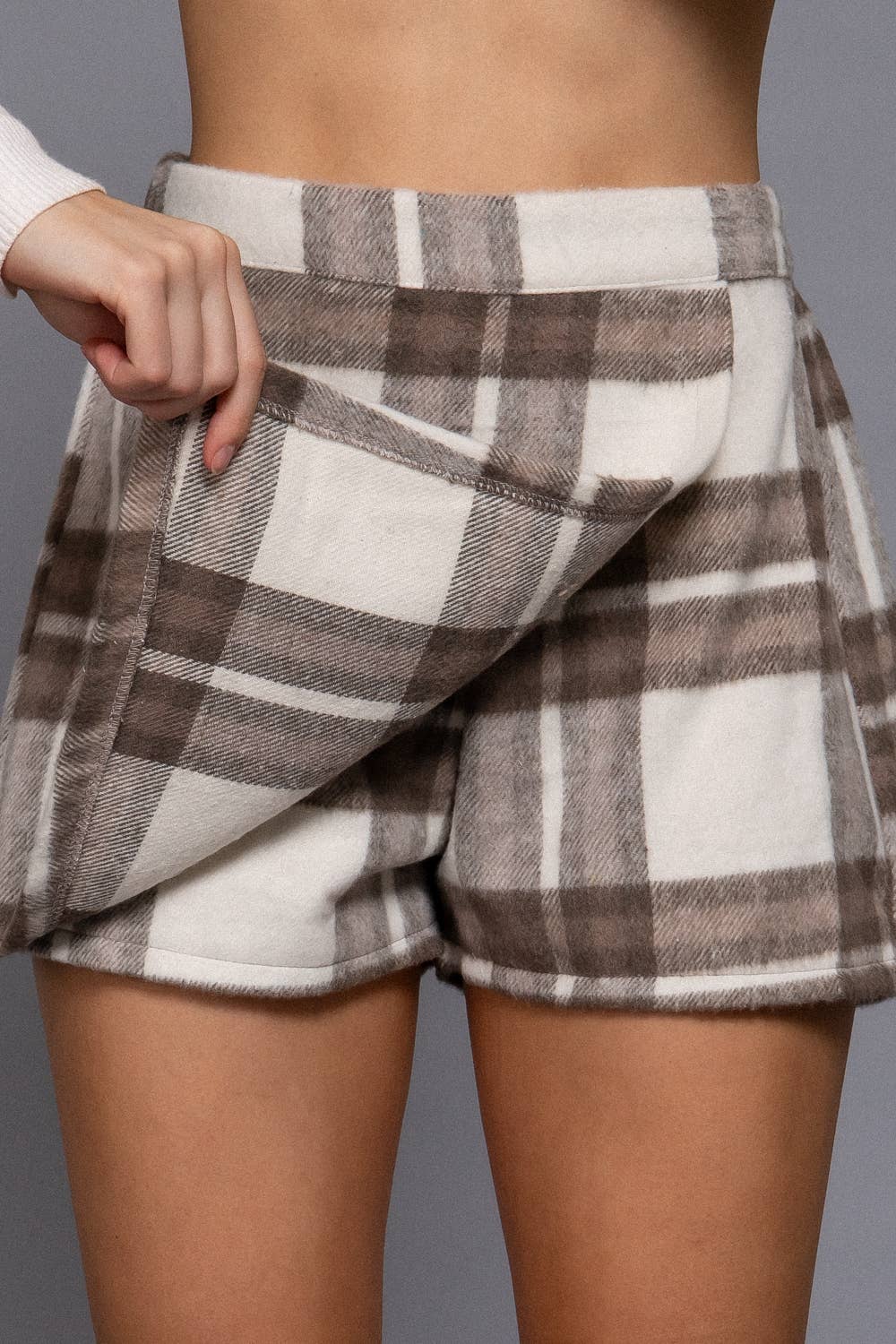 Front Wrap Plaid Short Pants