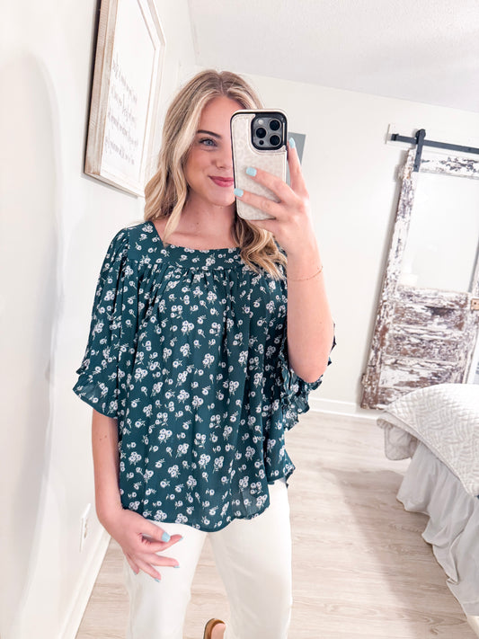 Green Floral Curvy Top