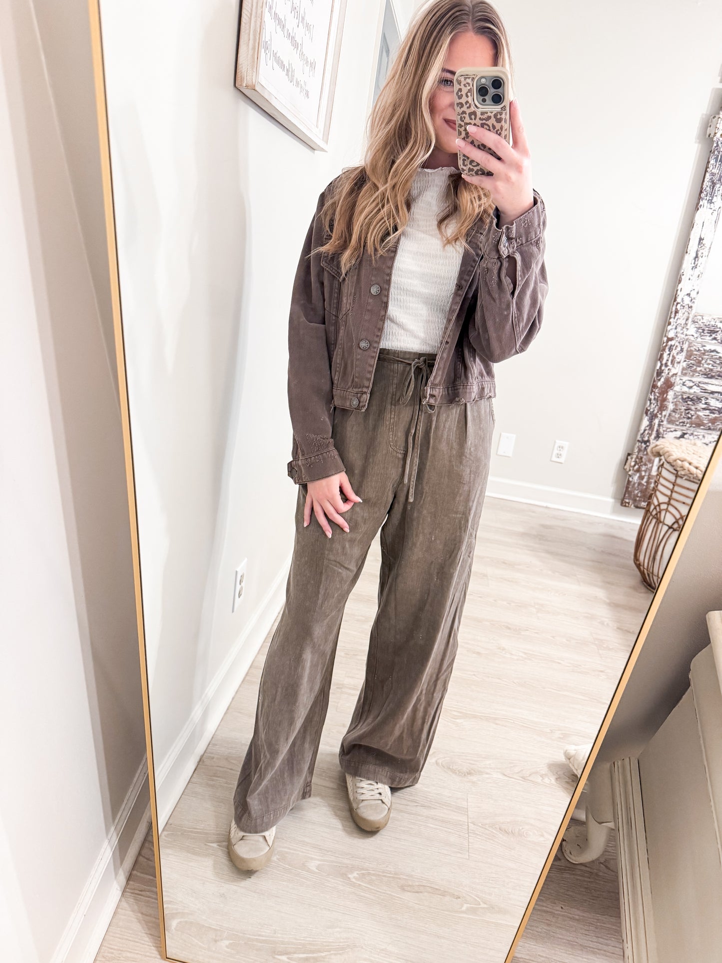 GARMENT-DYED AND WASHED PANTS WITH WAIST TIE