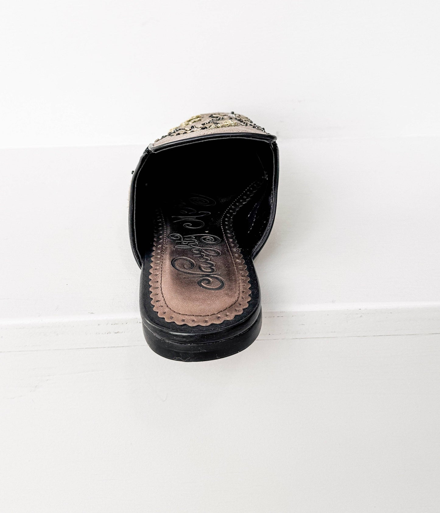 Floral Island Flats in Taupe